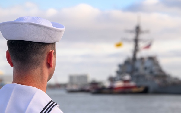 U.S. Navy Ships Arrive for FWFL 2025
