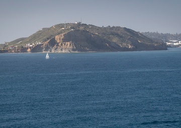 USS Santa Fe (SSN 763) Transits the Pacific Ocean