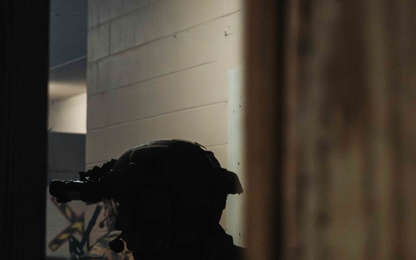 2/2 conducts limited scale raid training