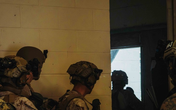 2/2 conducts limited scale raid training