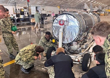 CNATT Unit Lemoore partners with FRC West, NAMCE to deliver hands-on training for future maintainers