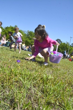 Lt. Dan Rocks Fort Novosel at Spring Fest