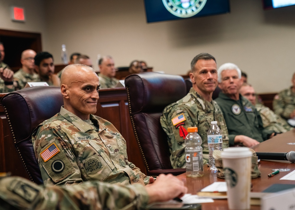 U.S. Army North hosts a Warrant Officer mentor class