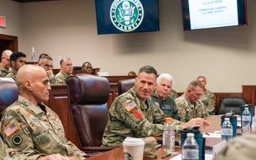 U.S. Army North hosts a Warrant Officer mentor class