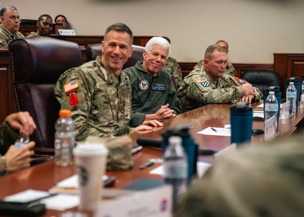 U.S. Army North hosts a Warrant Officer mentor class