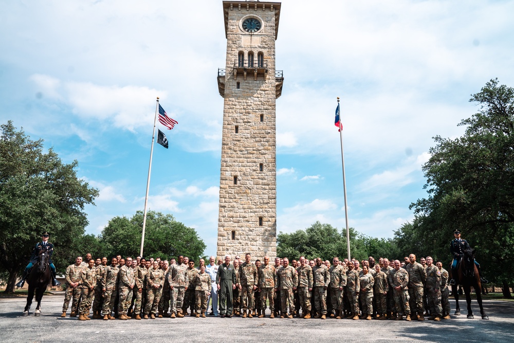U.S. Army North hosts a Warrant Officer mentor class