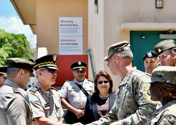 Honduran Minister of Defense Visits Fort Buchanan