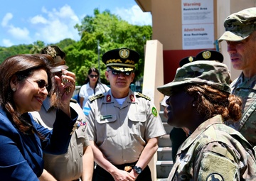 Honduran Minister of Defense Visits Fort Buchanan