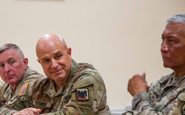 Lt. Gen. Stubbs meets with military and government leaders in Guam
