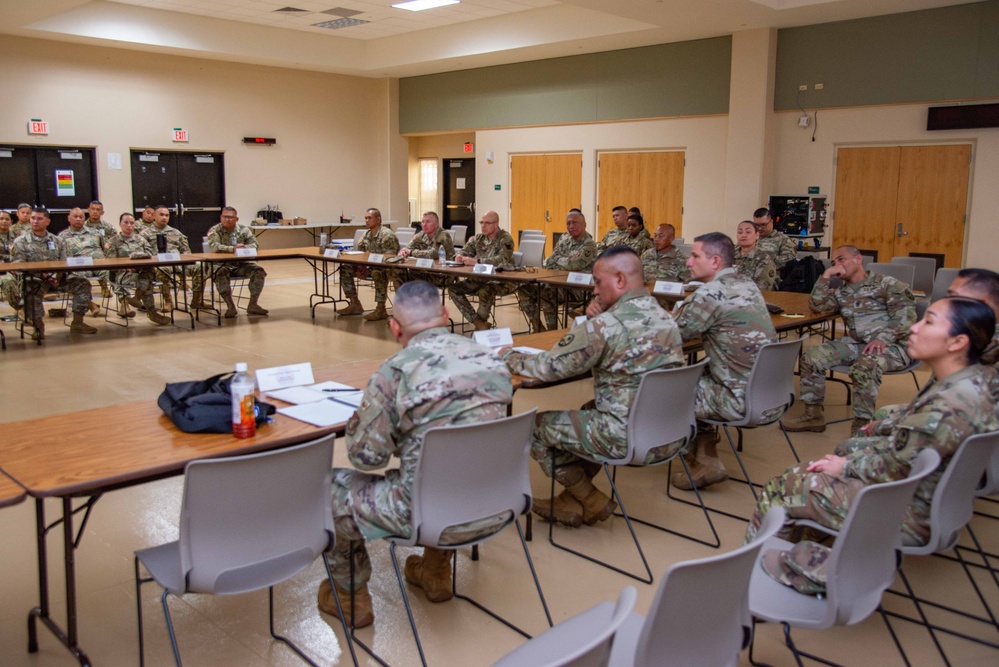 Lt. Gen. Stubbs meets with military and government leaders in Guam