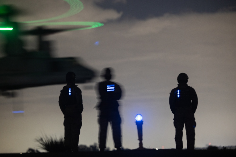 Ready, Set, Sling: 1st DSB Marines Conduct External Lifts