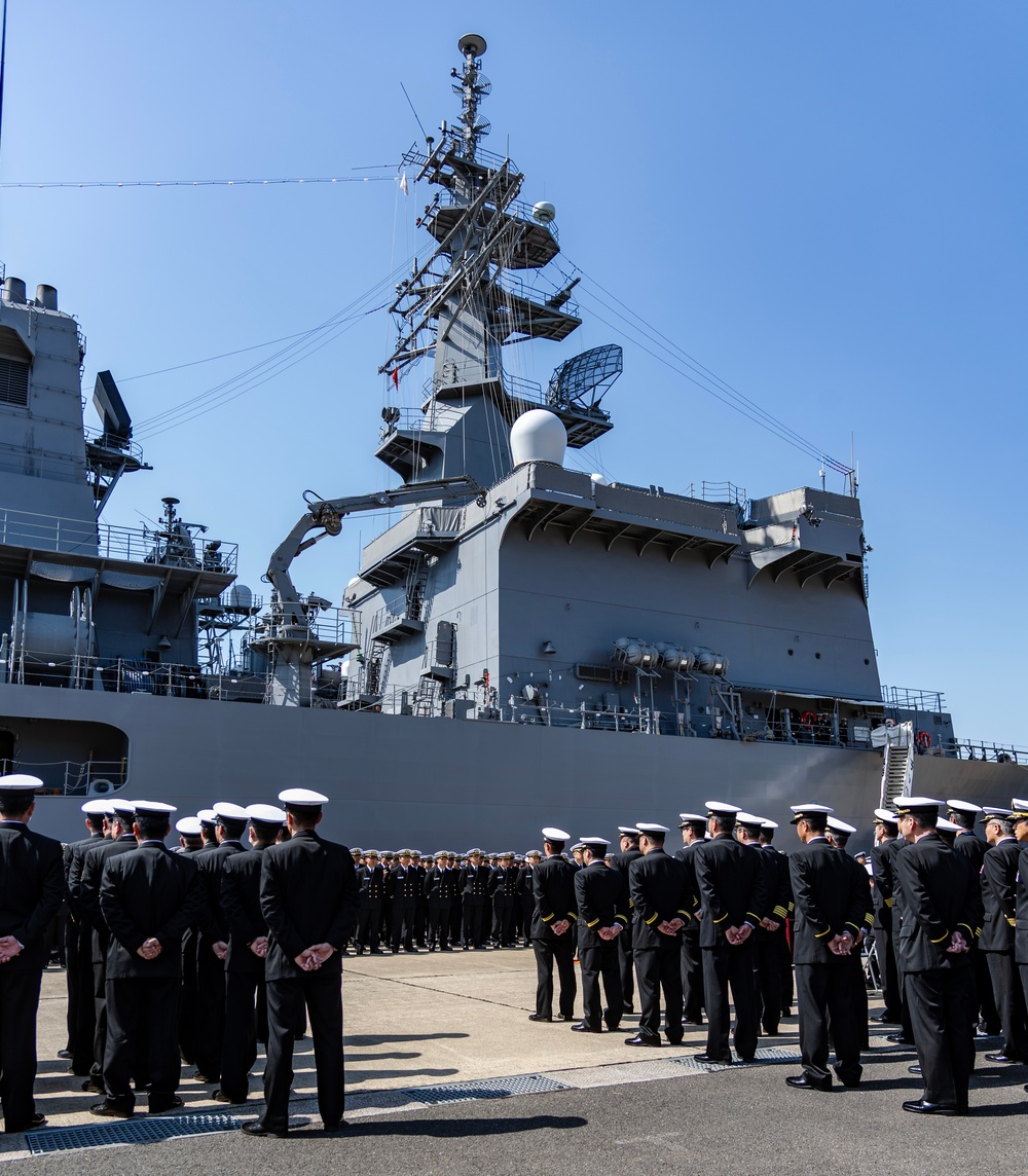 CFAS Commander Capt. Fontaine Attends JMSDF JS Uraga Arrival Ceremony