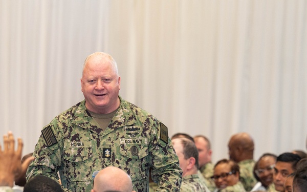 MCPON Visits Bahrain