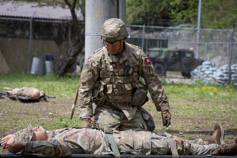 Medical Evacuation for Expert Field Medical Badge