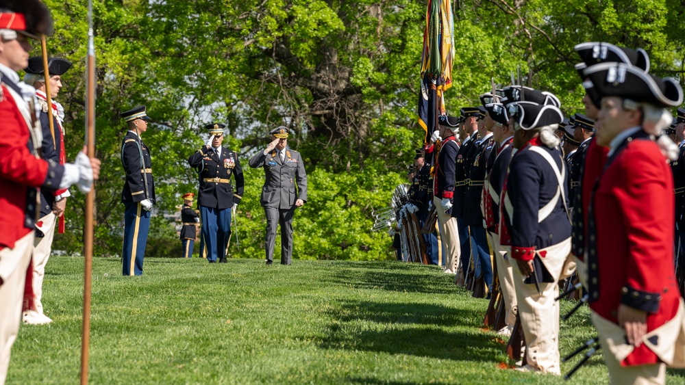 Army Full Honor Arrival Ceremony for Lt. Gen. Pasi Välimäki, Commander of the Finnish Army