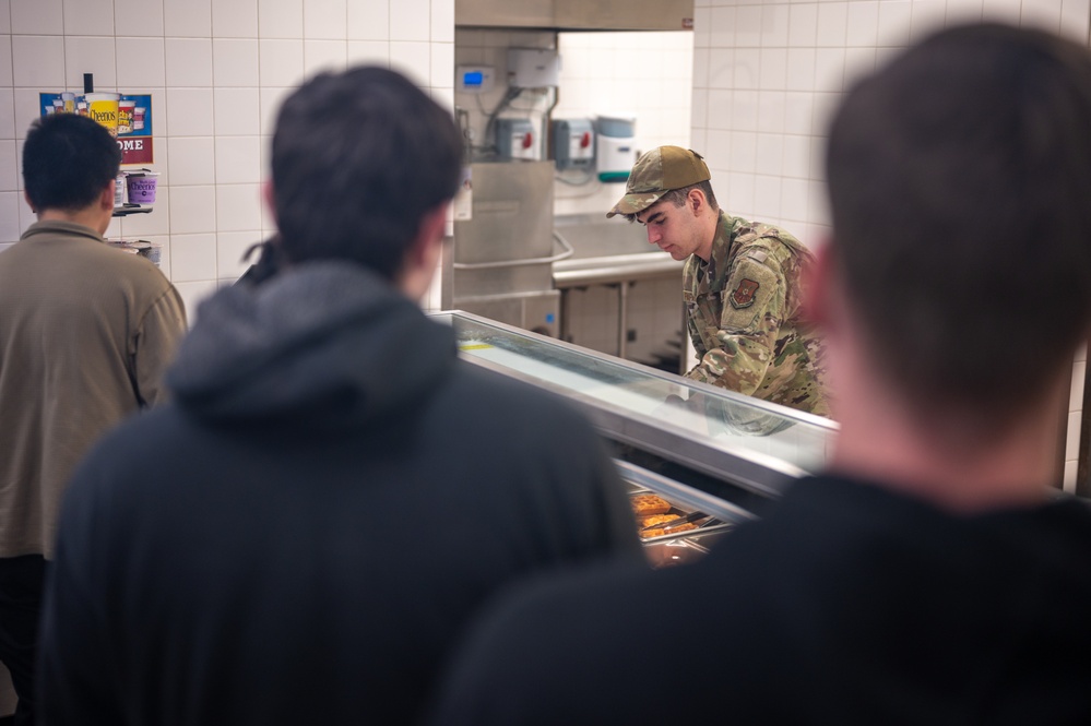Alert Kitchen feeds the mission during PV 25-1