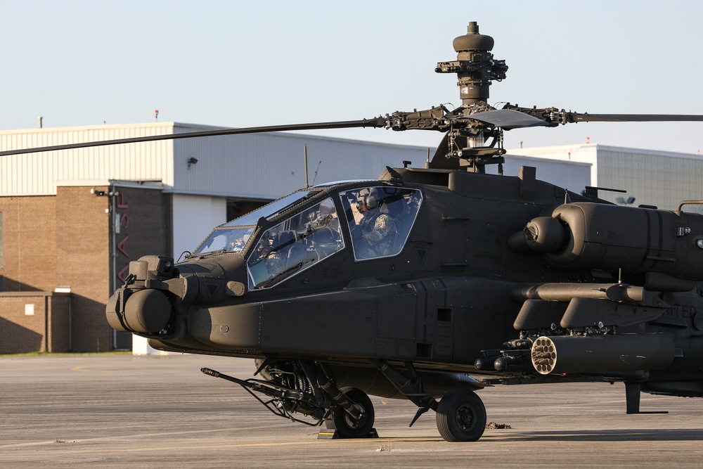 South Carolina Army National Guard Apache helicopters complete night gunnery training