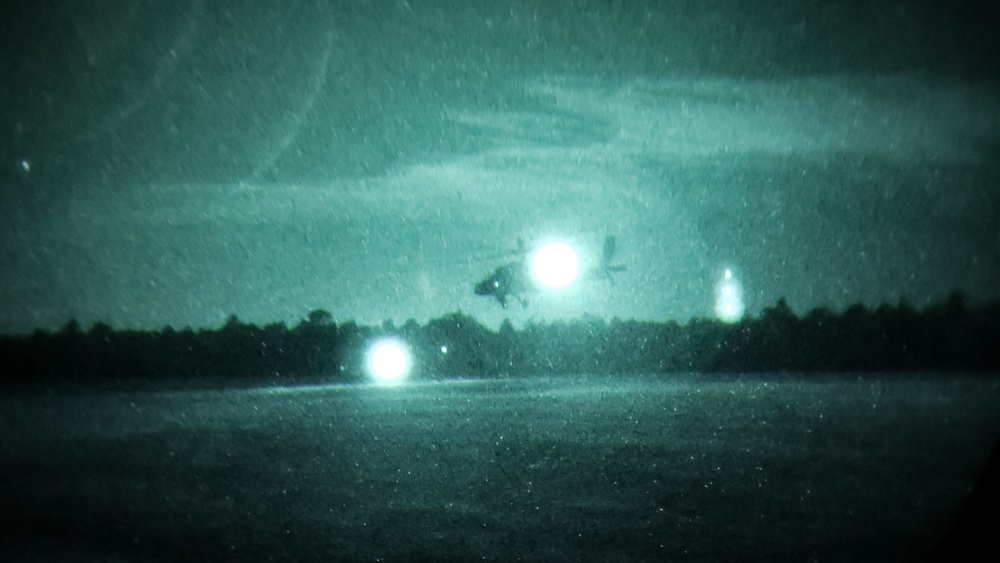 South Carolina Army National Guard Apache helicopters complete night gunnery training