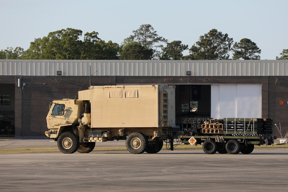 South Carolina Army National Guard Apache helicopters complete night gunnery training