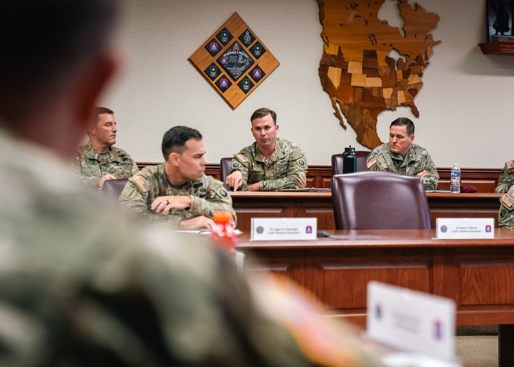 U.S. Army North Commander speaks with the 160th Special Operations Aviation Regiment