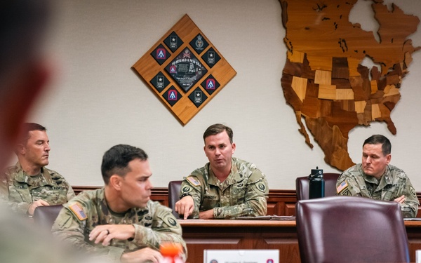 U.S. Army North Commander speaks with the 160th Special Operations Aviation Regiment