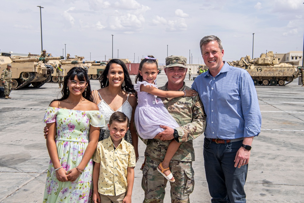 Secretary of the Army, Hon. Dan Driscoll, conducts a troop visit to Soldiers at Fort Bliss and deployed to the southern border.