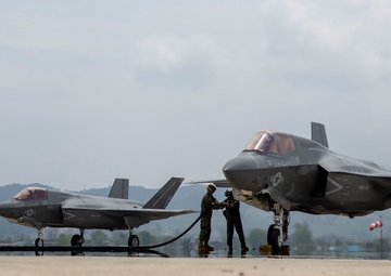 U.S. Marines fuel F-35s at Gwangju Air Base