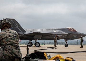 U.S. Marines fuel F-35s at Gwangju Air Base