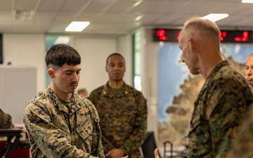 MRF-D 25.3: Marine Corps Forces Pacific Commanding General visits Darwin