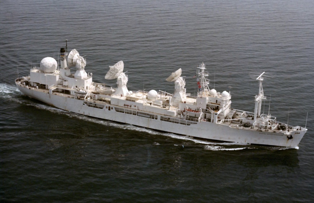 USNS Vandenberg at sea