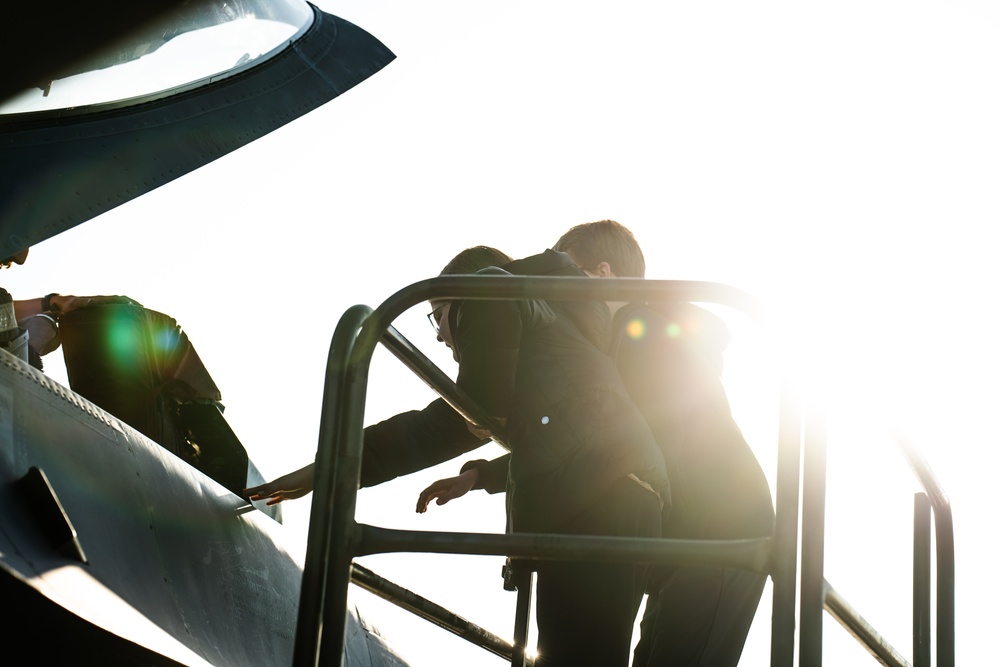 South Dakota TAG hosts night flying event for local civic leaders