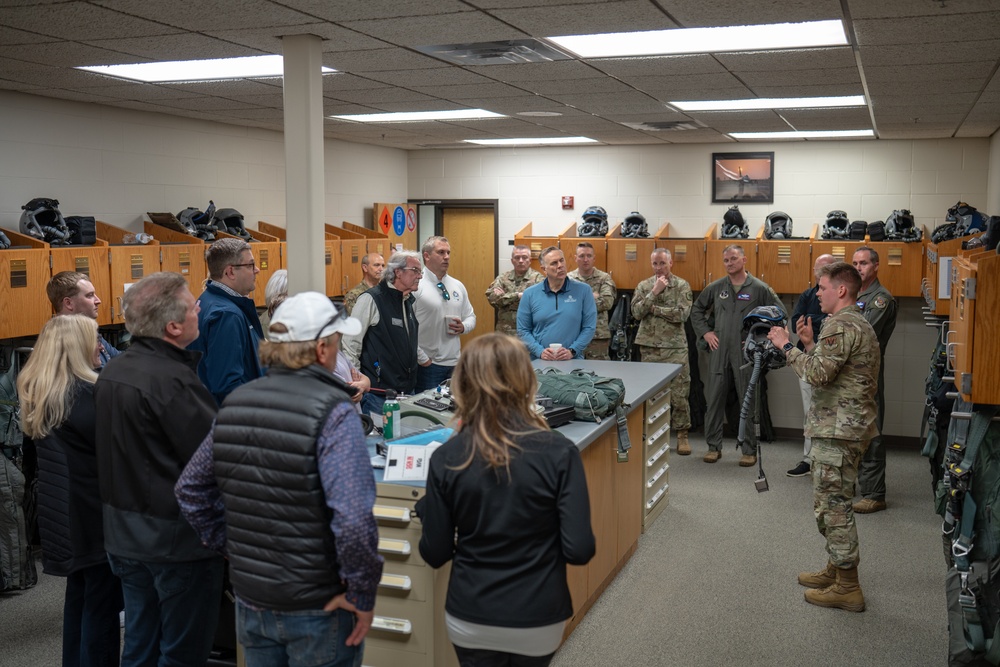 South Dakota TAG hosts night flying event for local civic leaders