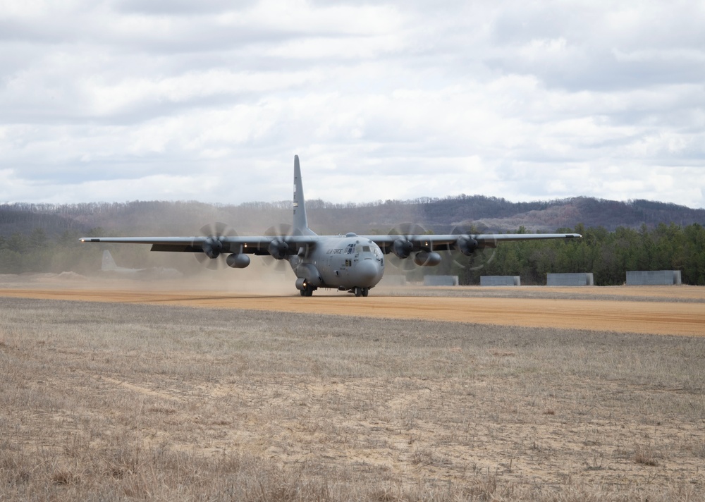 435th TRS Training at Fort McCoy
