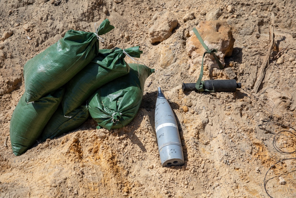 US, Tunisia forces conduct precision explosive ordnance destruction at African Lion 2025.