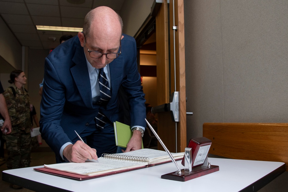 Acting Assistant Secretary of Defense for Health Affairs visits BAMC