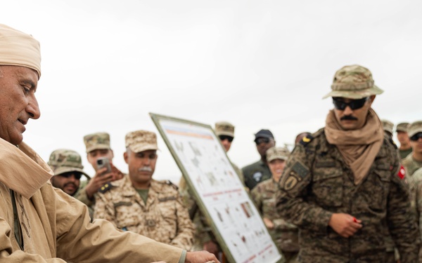 Tunisian soldiers lead desert survival training during African Lion 2025