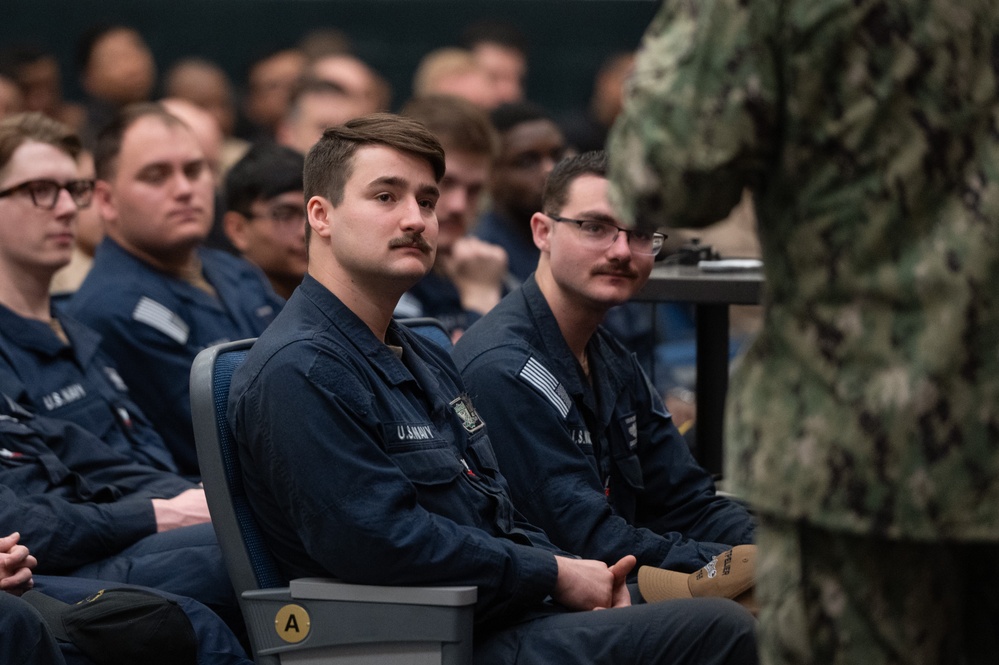 MCPON James Honea visits Submarine Force in Norfolk, VA.