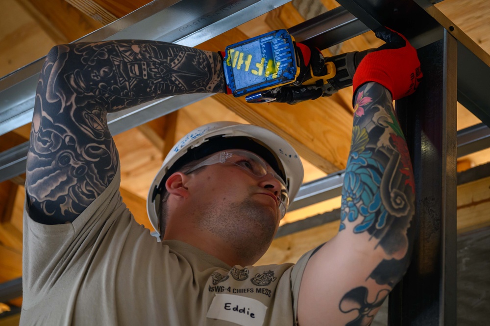 Habitat For Humanity volunteering | FWFL 2025