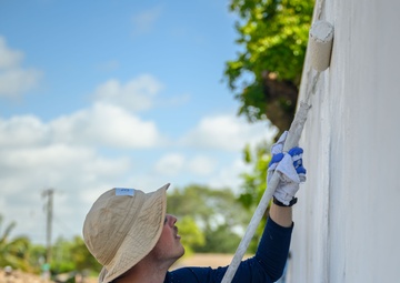 Habitat For Humanity volunteering | FWFL 2025