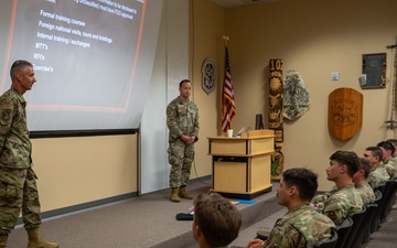 19th Air Force commander visits SERE