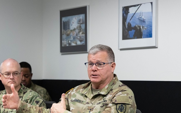 DLA director, Land and Maritime leaders engage for AOP discussion