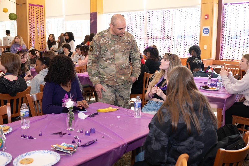 Bedford High School hosts 'Purple Up!' breakfast