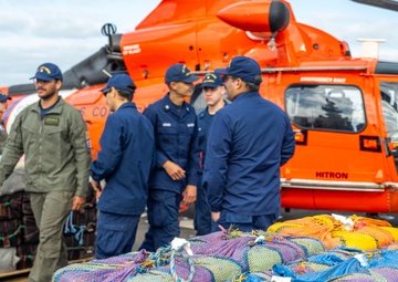 Coast Guard crew offloads more than $214 million worth of narcotics in San Diego