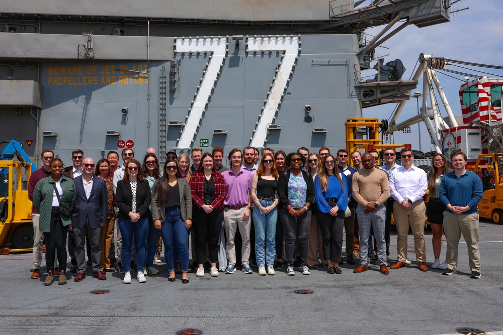 USS George H.W. Bush (CVN 77) Hosts Congressional Professional Staff