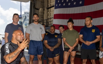 MMA Fighters Conduct Workshop Aboard USS New York