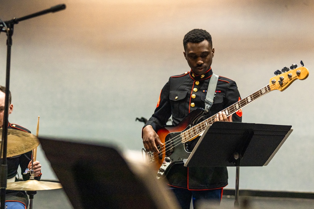 Marine Band San Diego’s Jazz Combo Performs at La Cueva HS