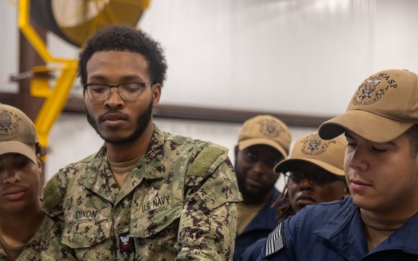 Wasp Sailors Conduct Well Deck Training