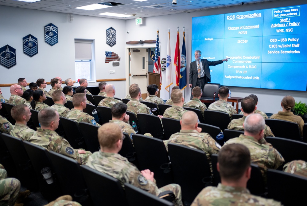 Marking 45 Years Since Eagle Claw, Veteran Speaks to Vosler Fellowship Students