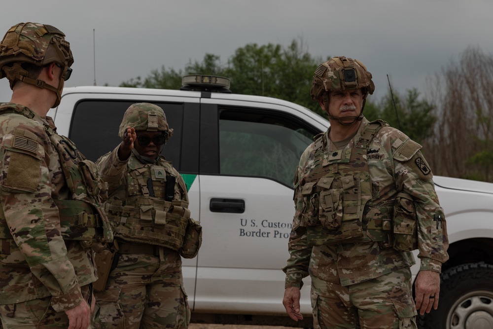 Lt. Col. Robert Crowley visits Soldiers at the southern border