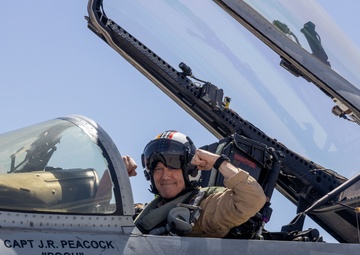 WTI 2-25 Commanding Generals of 1st, 2nd, 3rd, and 4th MAW visit MAWTS-1